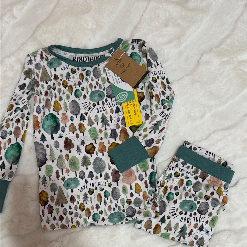 Kind thing two piece‎ kids unisex pajamas set -Love the planet NWT